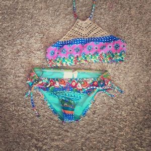 Adorable Hobie 2 piece